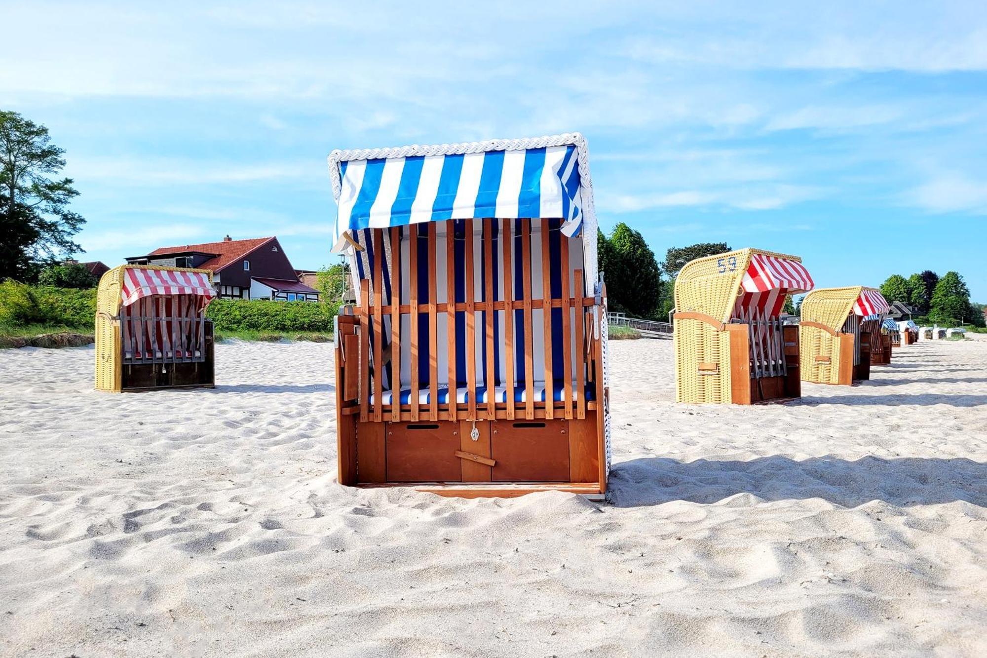 Hochwertige Ferienwohnung Mit Sonnenterrasse & Gartenblick, Nur Wenige Gehminuten Zum Strand Scharbeutz Exteriör bild
